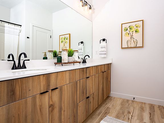 Towns - Bathroom (cute)