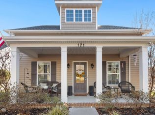 121 Fortenberry St, Oak Ridge, TN 37830