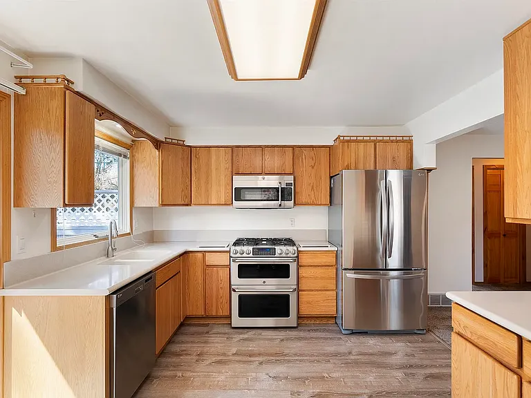 3208 E 14th Ave — Photo 10
