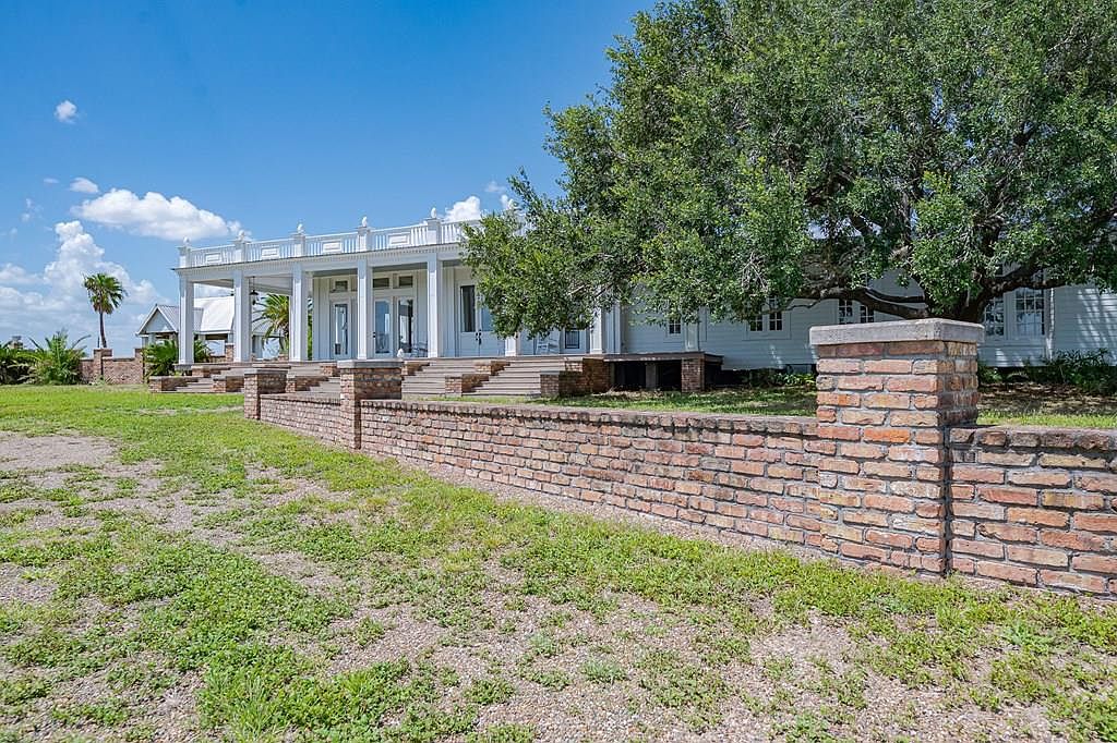 1991 County Road 502, Beeville, TX 78102 MLS 112824 Zillow