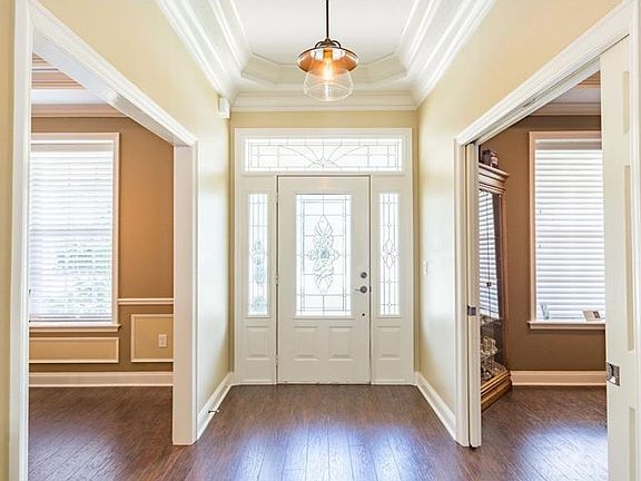 5th image of 7918 Darlington Cir