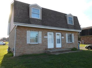 603 Lakeview Dr, Cortland, OH