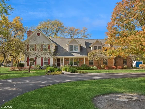 1765 Bowling Green Dr, Lake Forest, IL 60045