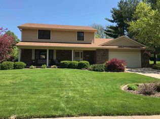 1001 Tottenham Ct, Washington, IL 61571