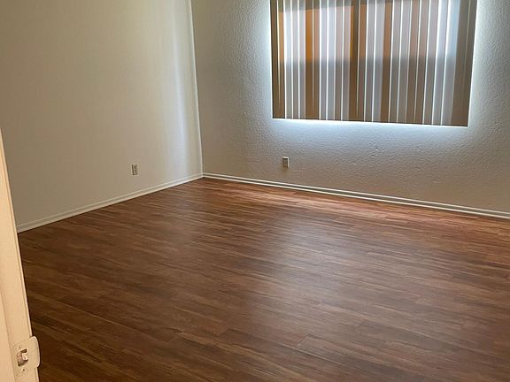 5th image of 14118 Cordary Ave APT 41