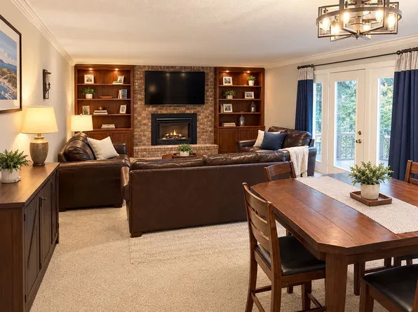 4421 Clark St APT 1C, Hamburg, NY 14075