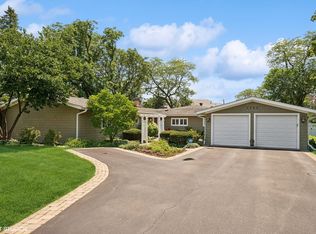 2729 Longmeadow Dr, Northbrook, IL