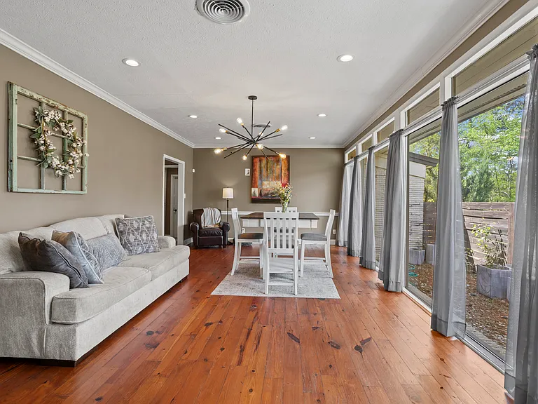 1727 Meadowbrook Rd — Photo 11