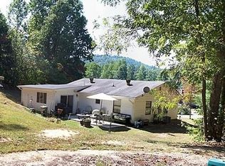 5639 Bonnie Ln, Blairsville, GA 30512