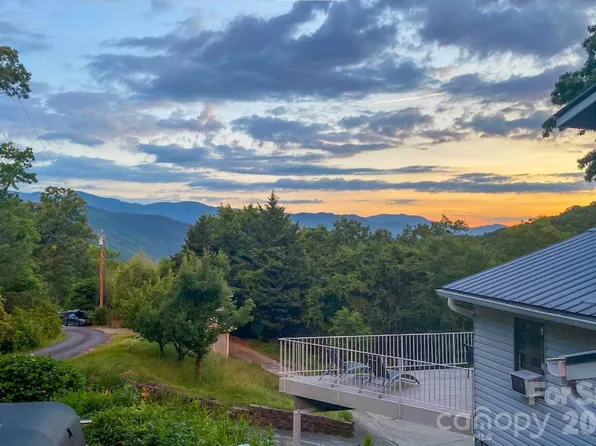 553 Deep Gap Rd, Sylva, NC 28779