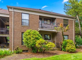 323 Gill Ln APT 5B, Iselin, NJ 08830