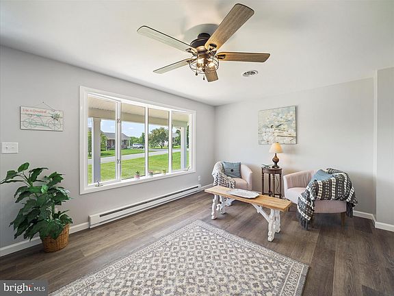 5th image of 13756 Donovan Dr