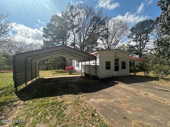 2nd image of 493 Salem Rd
