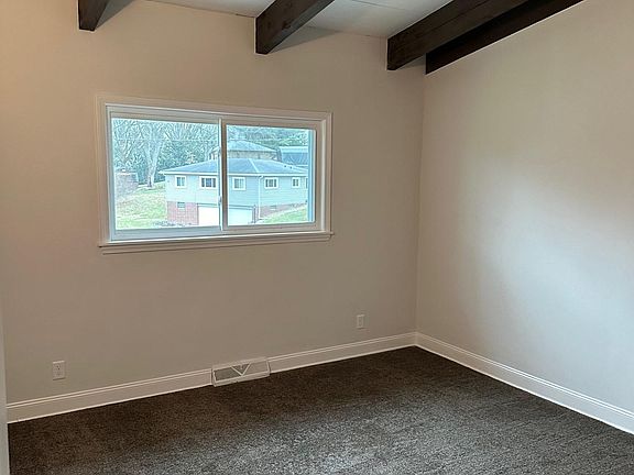 5th image of 2788 Balton Dr