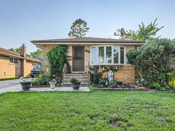 4148 Goss Ave, Schiller Park, IL 60176