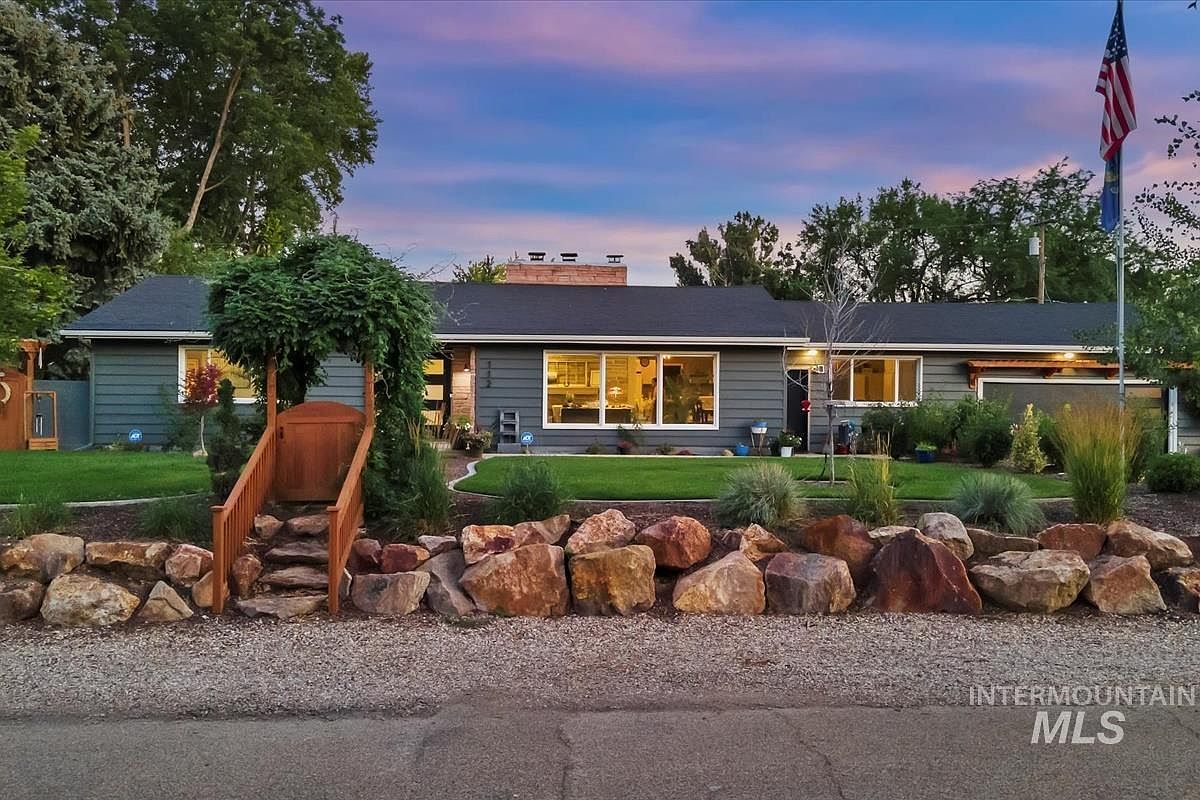 112 Albert St, Caldwell, ID 83605 MLS 98882988 Zillow