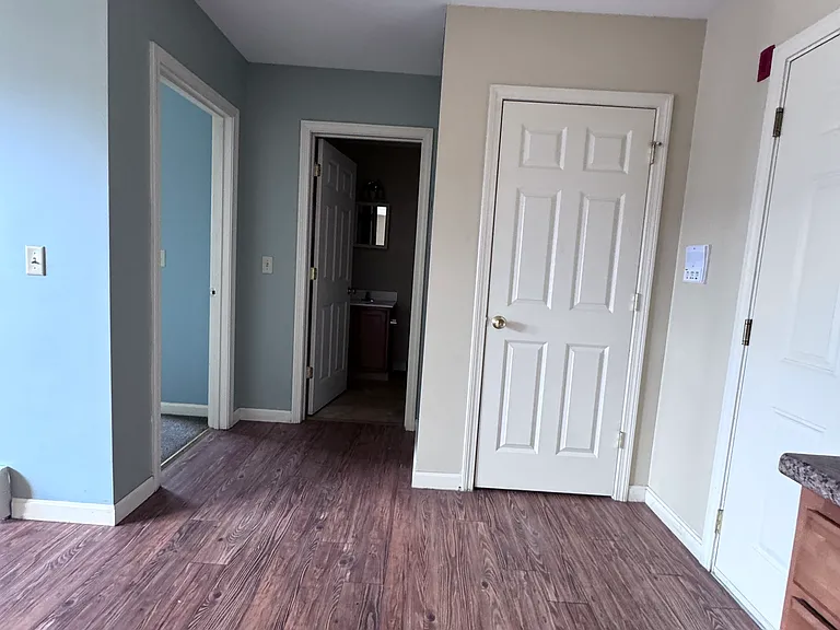 126 Vine St #15 — Photo 4