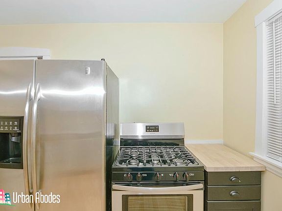 4th image of 2446 W Thomas St #Ua2f