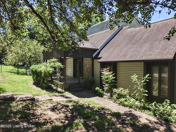 2nd image of 741 Middle Way