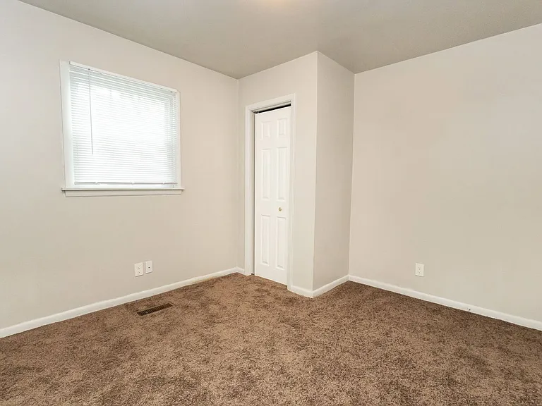 5200 Fagan St — Photo 12