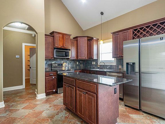 4th image of 308 Forest Creek Dr Suite 100