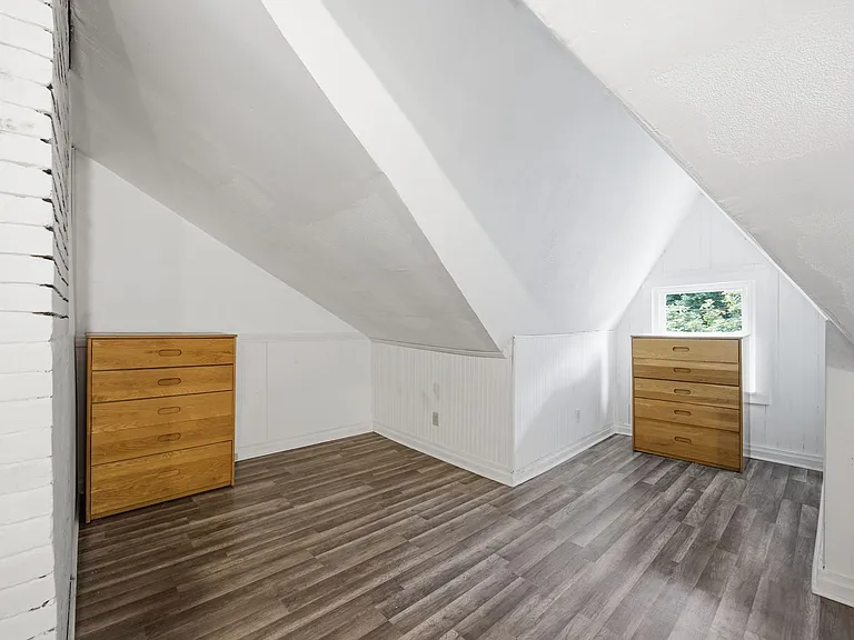 2822 Salisbury St — Photo 23