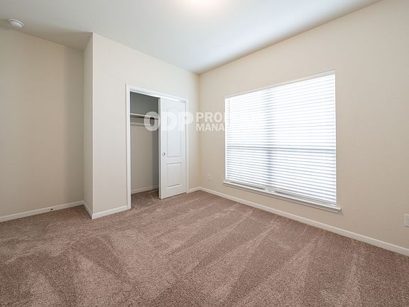 4th image of 742 Friar Tuck Dr