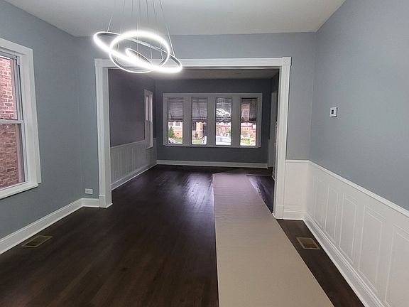 3rd image of 5128 W Drummond Pl