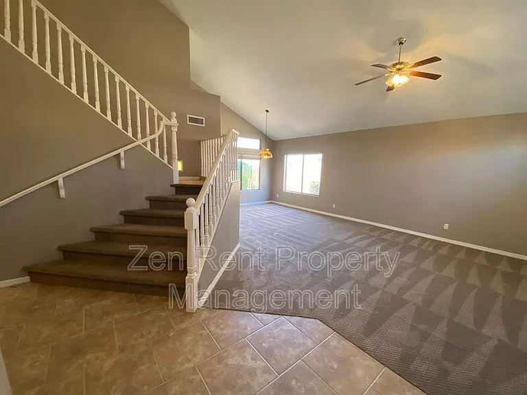 426 S Burk St — Photo 4