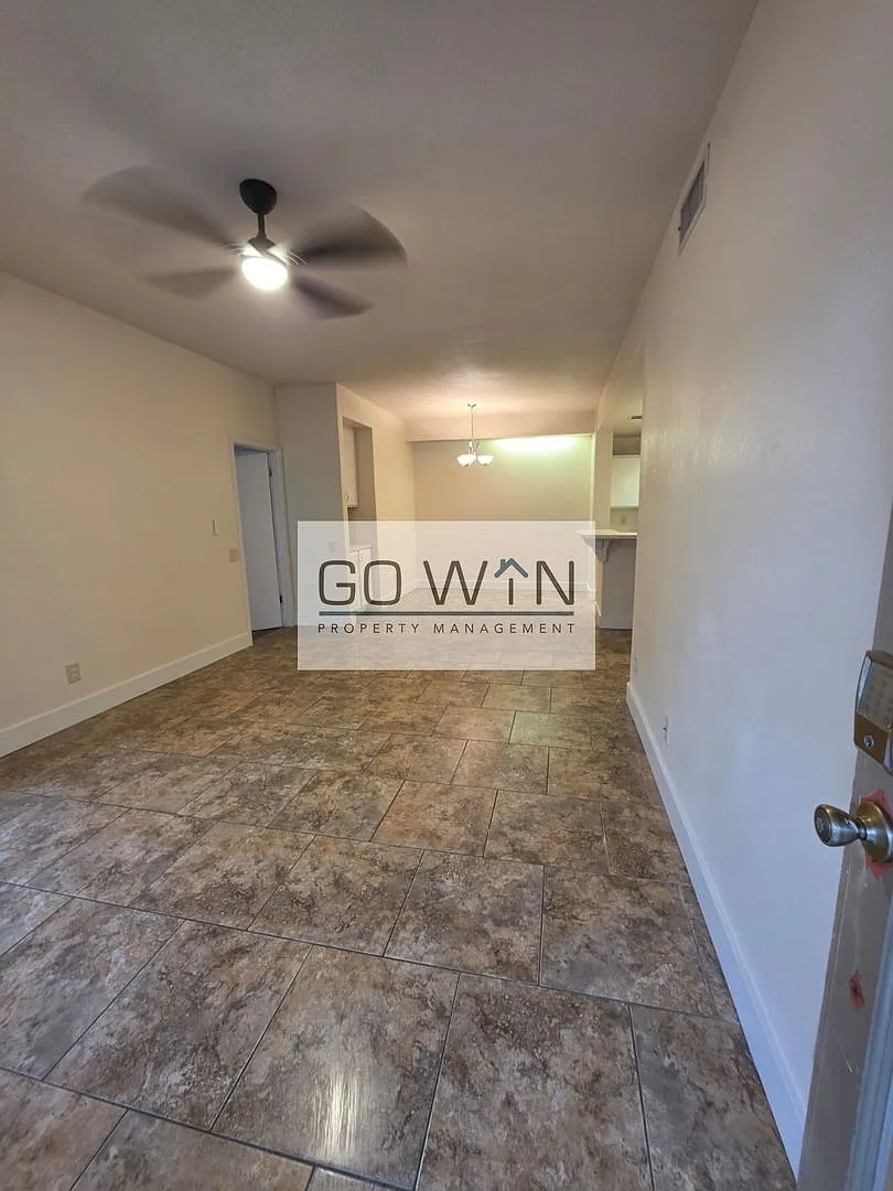 2 Bedroom/ 2 Bathroom Townhouse — Photo 2