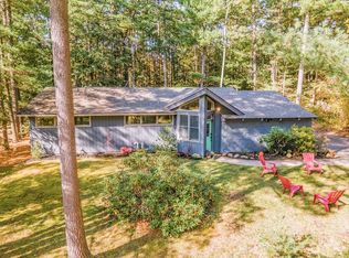 15 Hickory Ln, Amherst, MA 01002