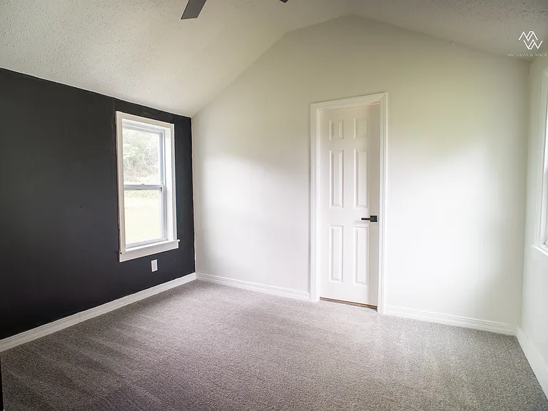 5032 S Benton Ave — Photo 16