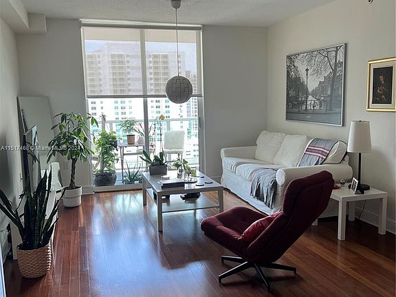 4th image of 1250 S Miami Ave Floor 12