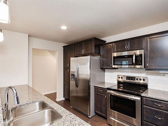 5th image of 1232 Ronald Way