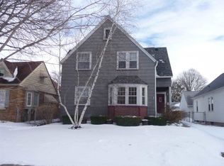 2022 11th St, Moline, IL 61265