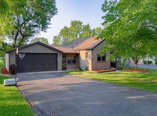 10840 Carpenter St, Mokena, IL 60448