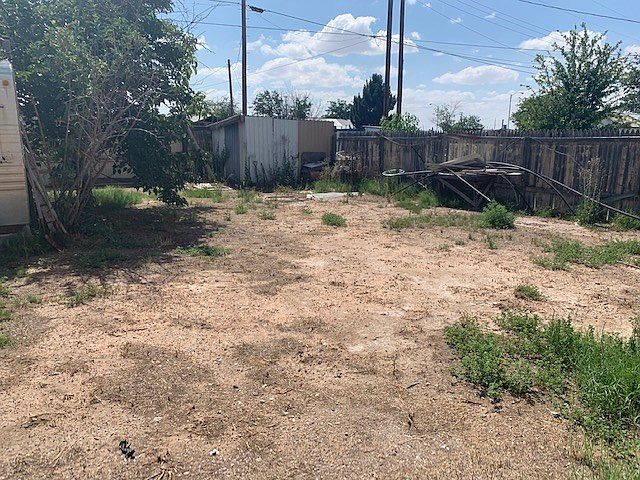 2nd image of 319 Mesquite St