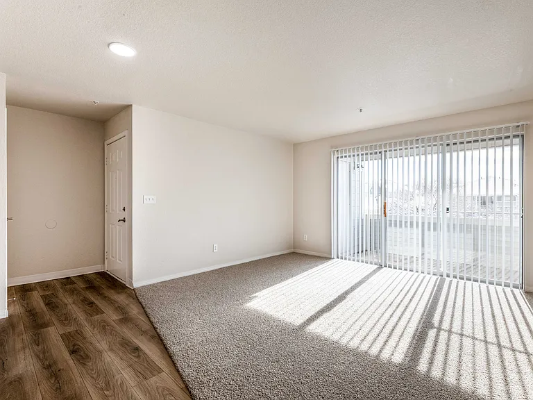 Pavilions at Silver Sage Apartments — Photo 23