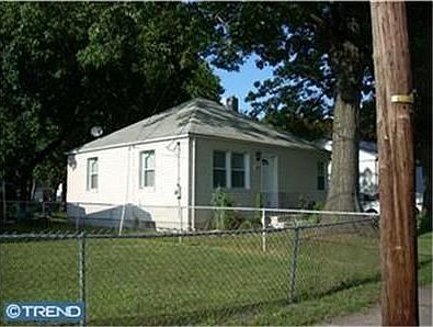 2nd image of 289 Hollywood Dr