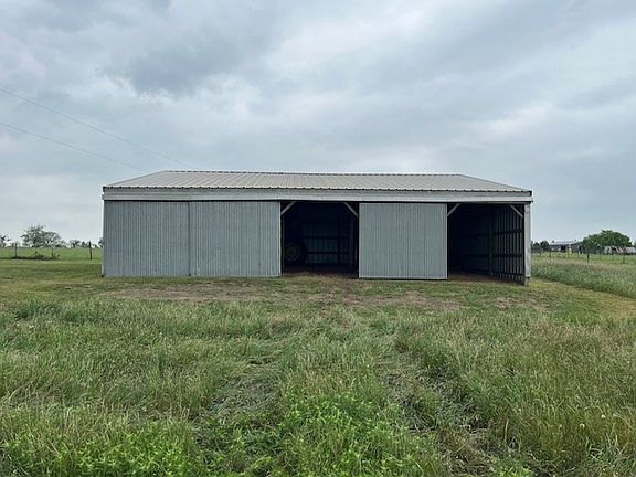4th image of 8573 Loop Rd