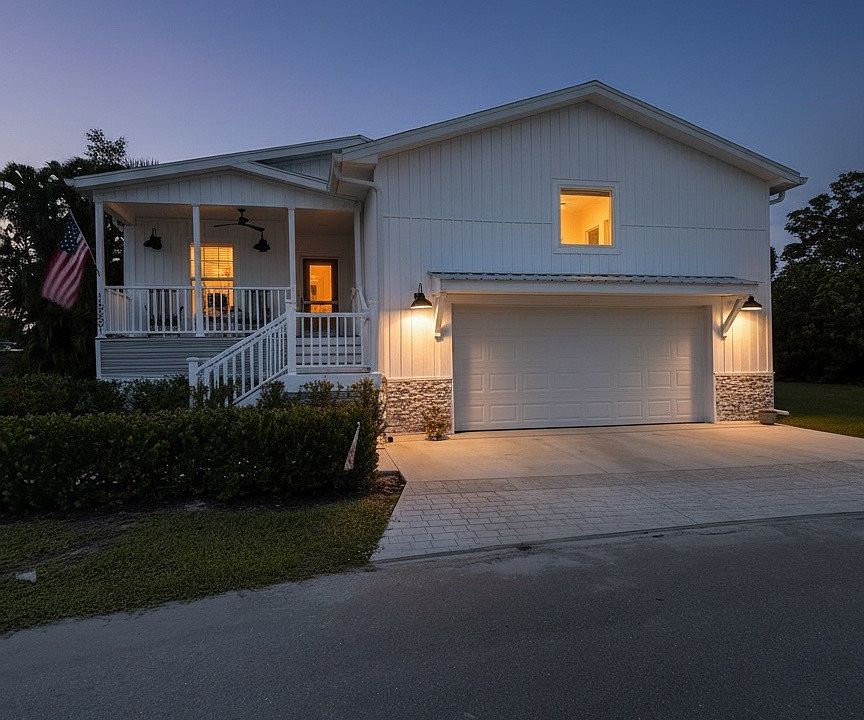 1st image of 16601 Camelia Dr