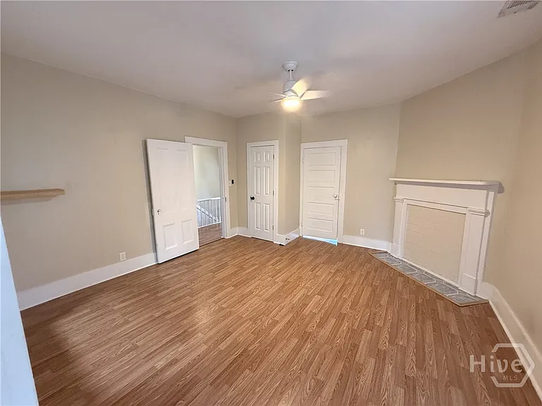 218 W Anderson St #UPPER — Photo 38