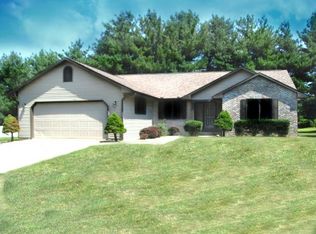 1303 Audrey Ln, Charleston, IL