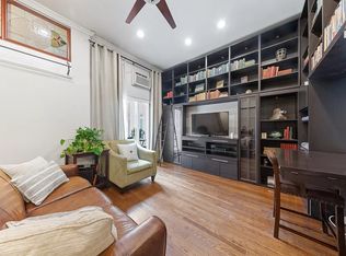 921 N La Salle Dr APT 10, Chicago, IL 60610