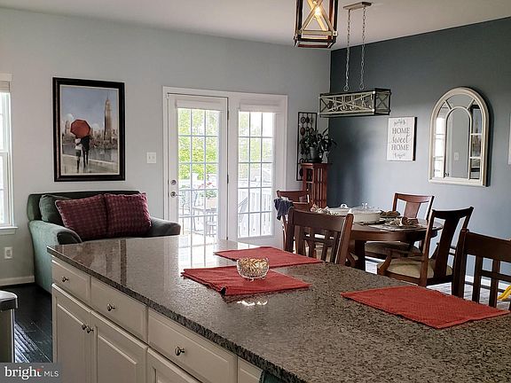 4th image of 7759 Milton Cir