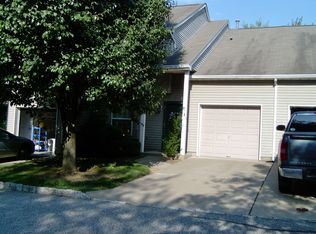 3 Cambridge E, Oxford, NJ 07863