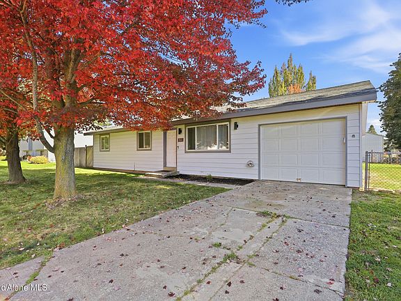 3rd image of 11144 N Jonathan Ave