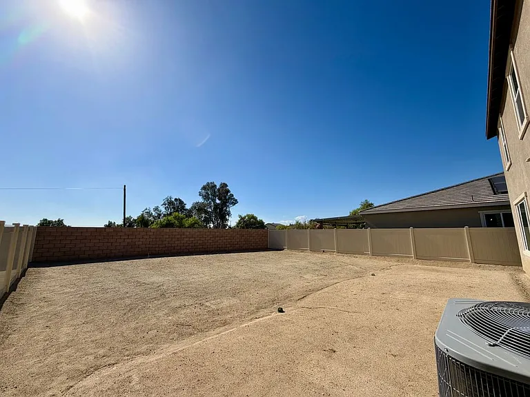 9643 Babaco St — Photo 16