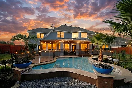 15823 Medina Lake Ln Photo 1