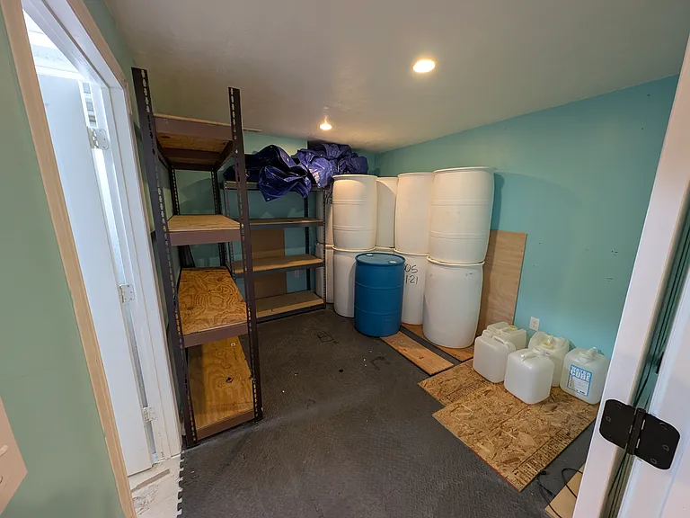 8743 N Franklin Dr — Photo 57